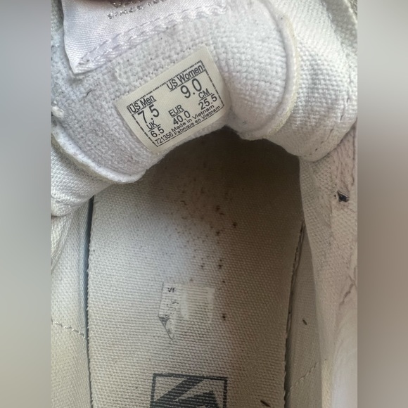 Vans of the wall leather size 7.5 - Picture 8 of 11